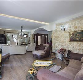 5 bedroom bayside villa with pool near Kotor, sleeps 12